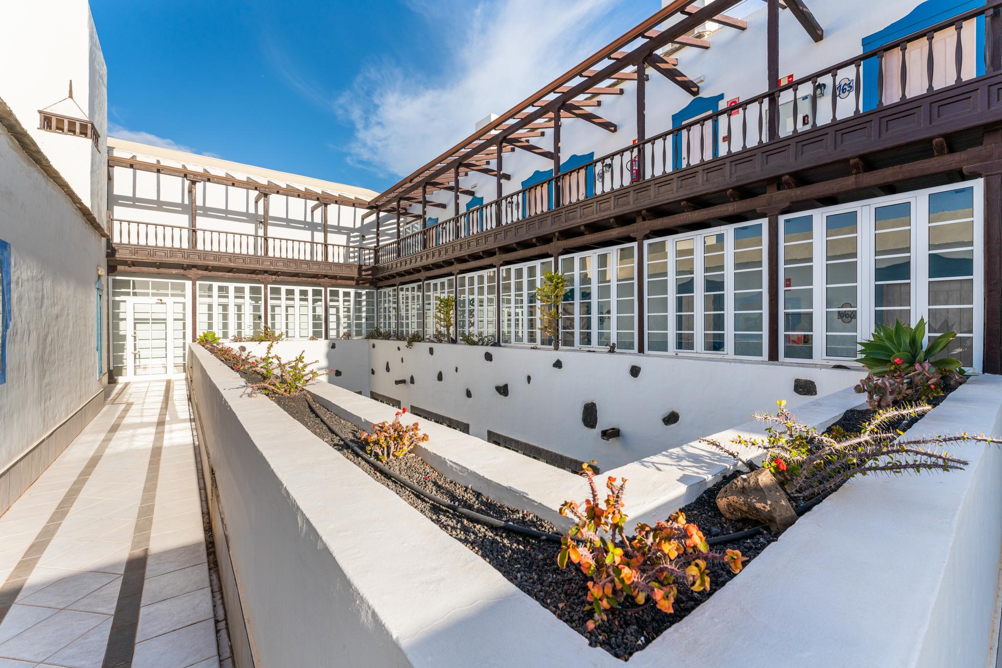 Hotel Livvo Volcan Lanzarote Playa Blanca  Kültér fotó