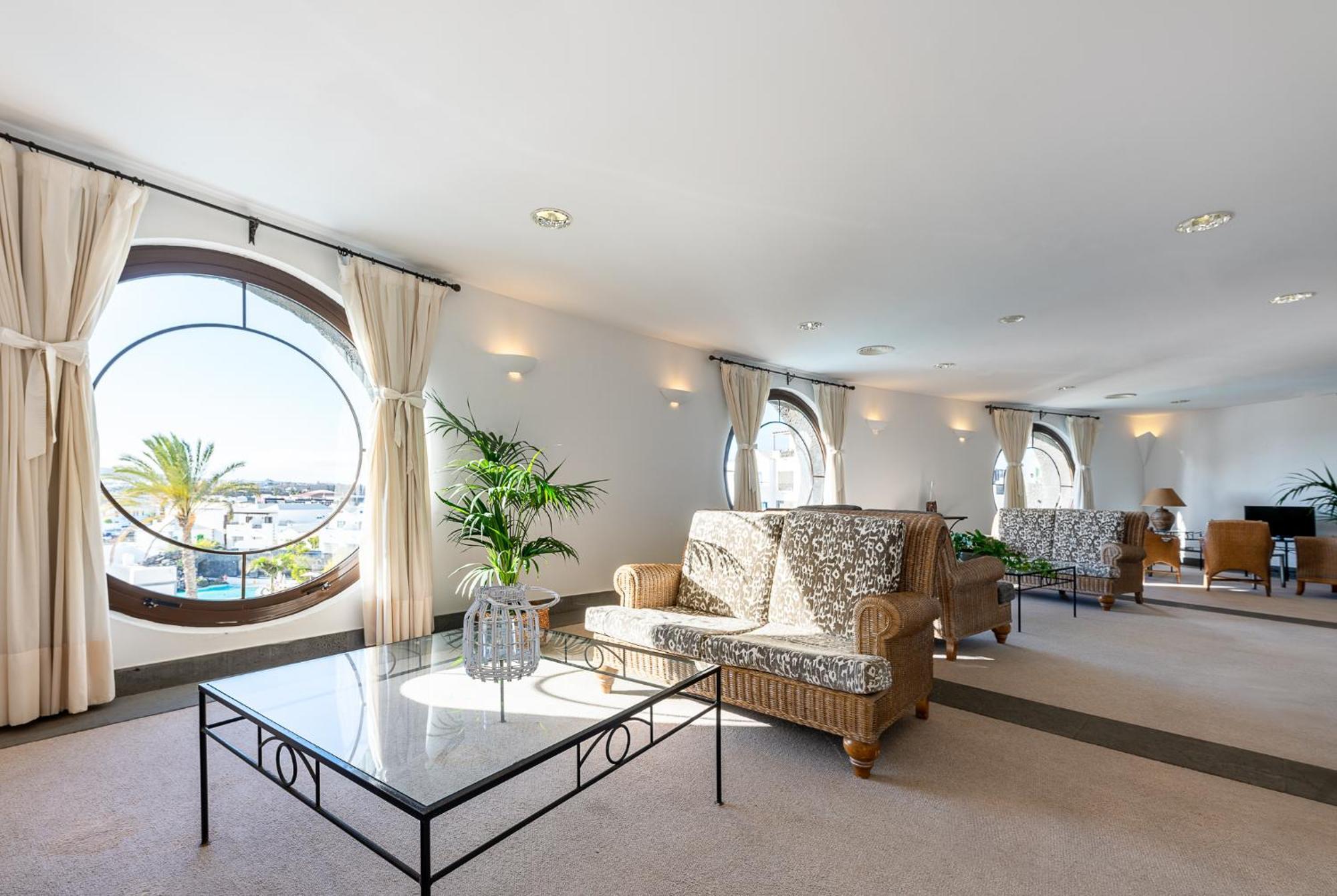 Hotel Livvo Volcan Lanzarote Playa Blanca  Kültér fotó