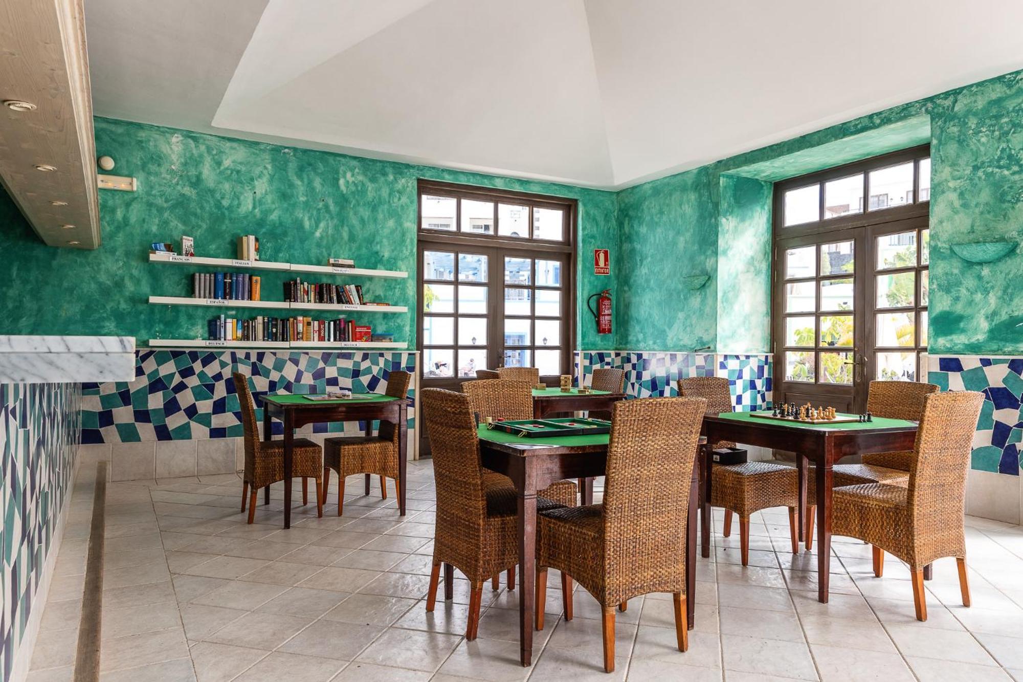 Hotel Livvo Volcan Lanzarote Playa Blanca  Kültér fotó
